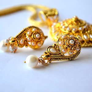 Gold earrings